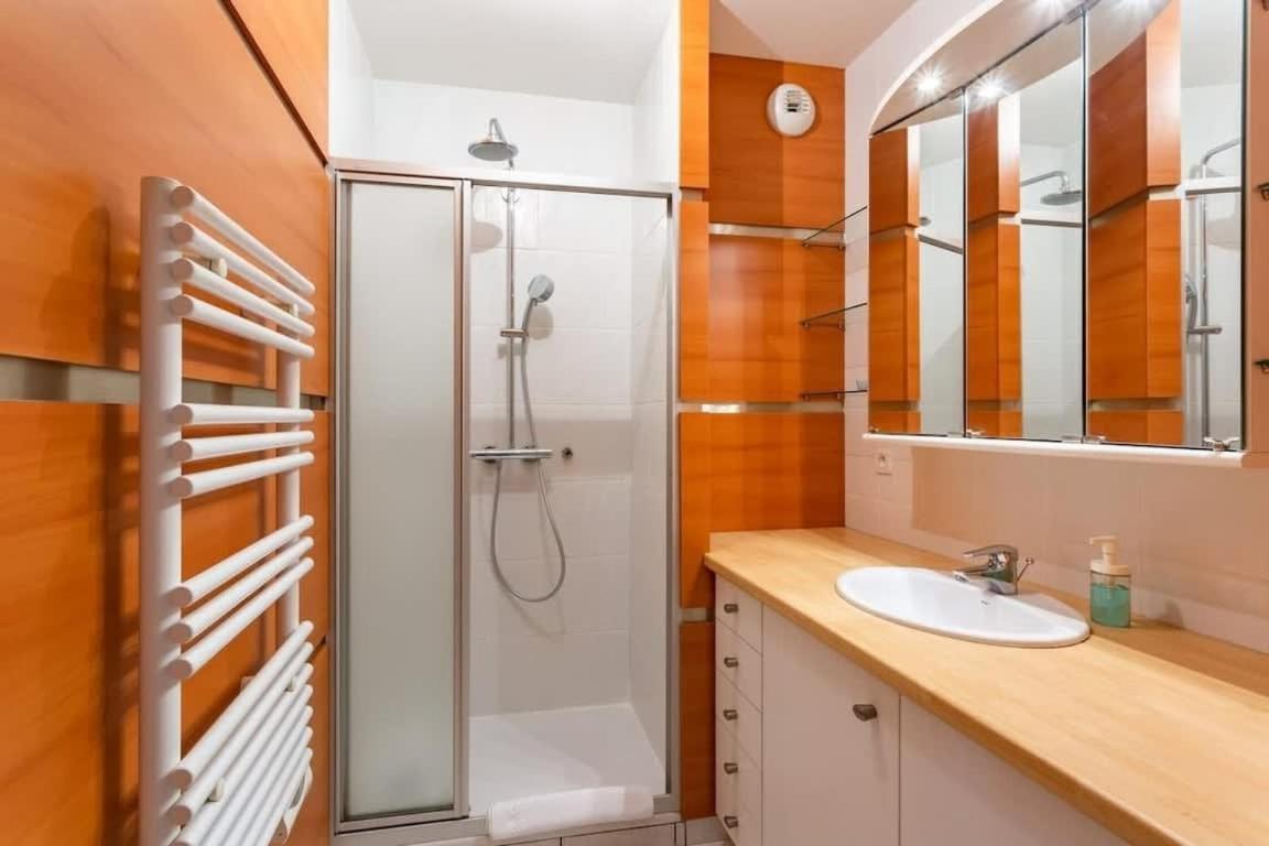 L'Opale - Joli Appartement Avec Jardin Et Garage Dinard Exterior foto